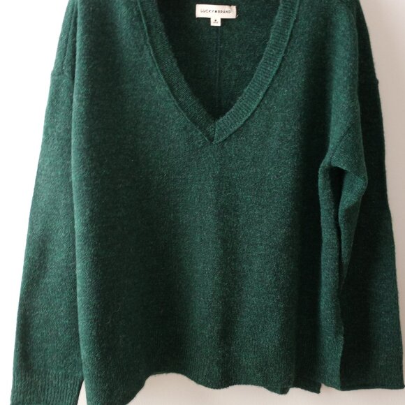 'Lucky' Vee neck L/S Sweater Size M Solid Green EUC - Picture 3 of 13